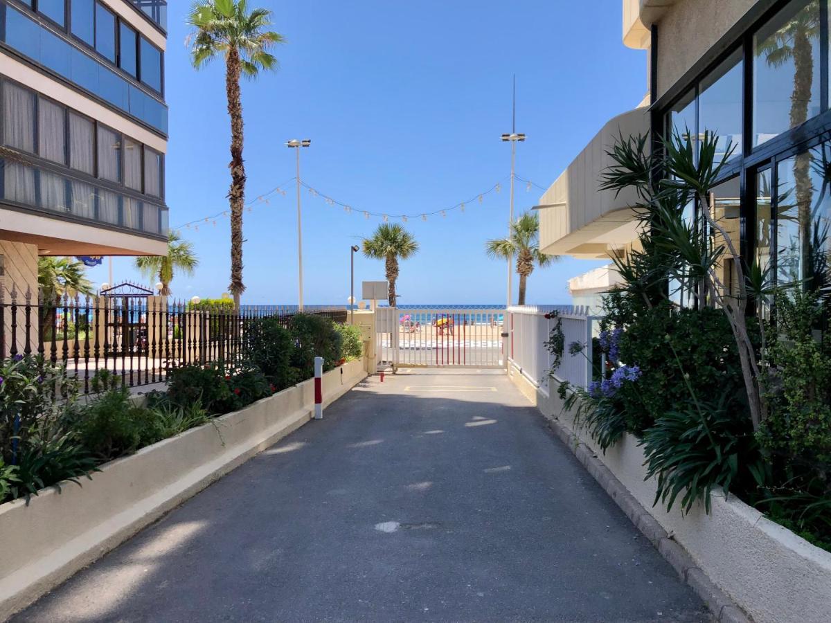 Apartamento Torre Levante, Primera Linea De Playa 베니돔 외부 사진